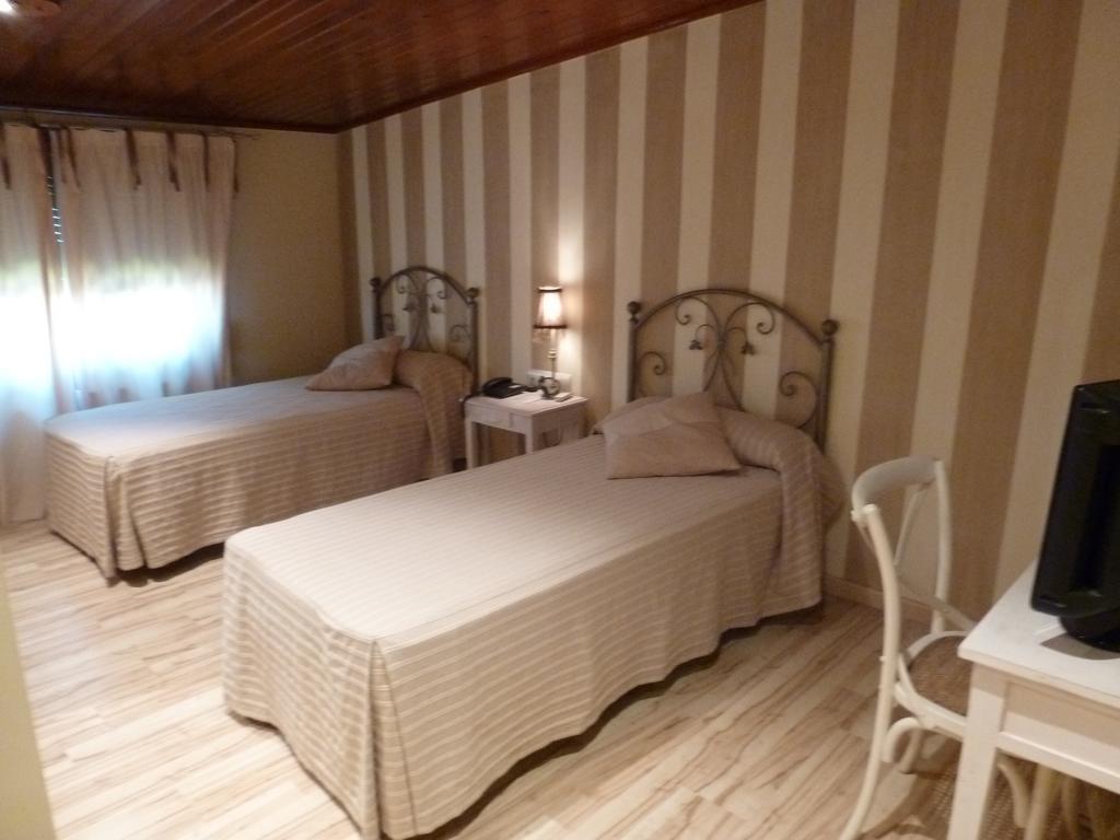 Hotel H Con Encanto 비네파르 객실 사진